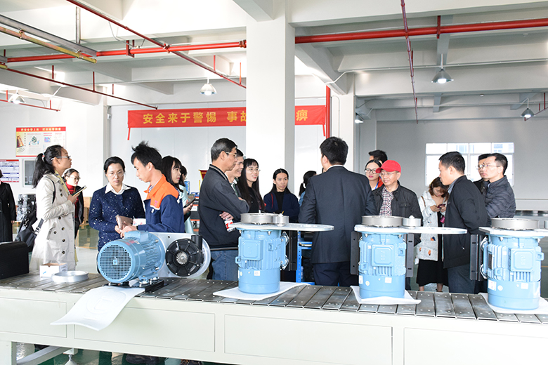 歡迎創業導師朋友蒞臨銳天考察交流 歡迎創業導師朋友蒞臨銳天考察交流